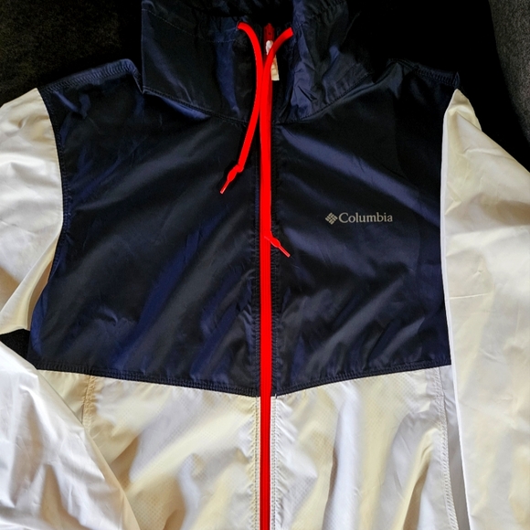 Columbia wind breaker - Picture 1 of 5